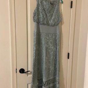TADASHI SHOJI SIZE 6 MINT GREEN LACE EVENING DRESS